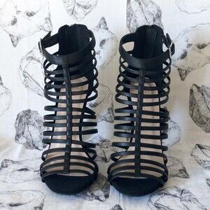 Paprika - 4.75inch Black faux leather high heels - Size 7.5